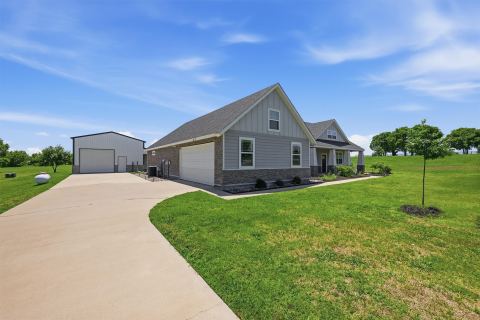 662 Preakness Place Road, Van Alstyne, TX 75495 — photo 3