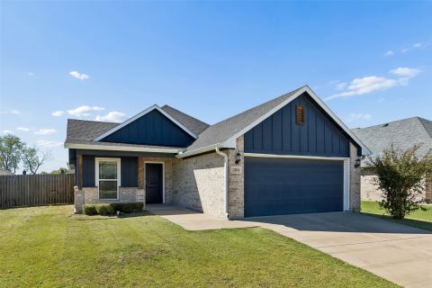 1304 Saratoga Drive, Sherman