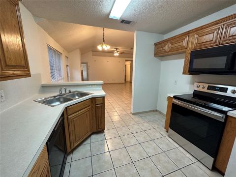 12216 Rolling Ridge Drive, Fort Worth, TX 76028 — photo 3