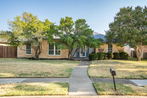 1304 River Oaks Drive, Flower Mound
