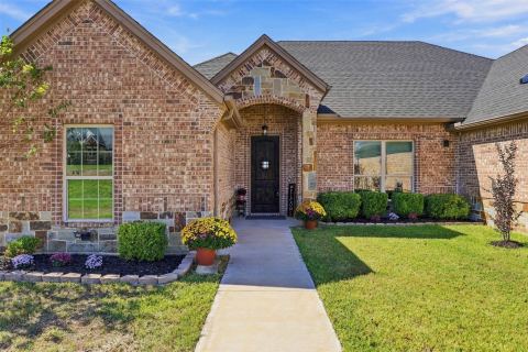 139 Stanford Lane, Springtown, TX 76082 — photo 2