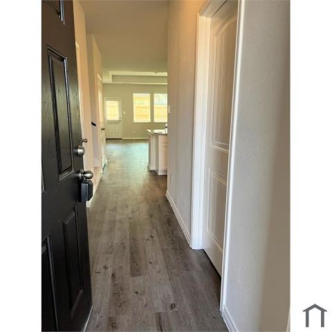 8312 White Pine Drive, Fort Worth, TX 76123 — photo 2