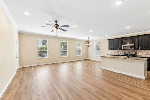1918 Avenue D, Grand Prairie, TX 75051 — photo 3