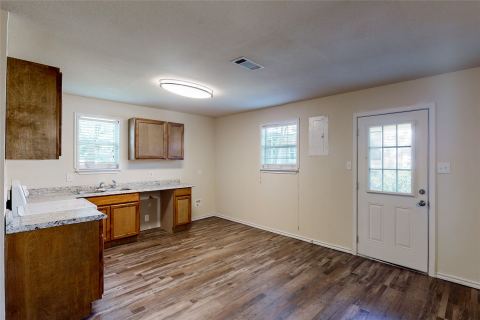 4413 Vermont Avenue B, Fort Worth, TX 76115 — photo 3