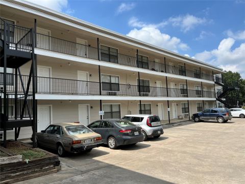 701 W Sycamore Street 101, Denton, TX 76201 — photo 3