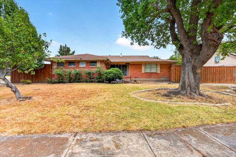2620 Greenland Drive, Mesquite