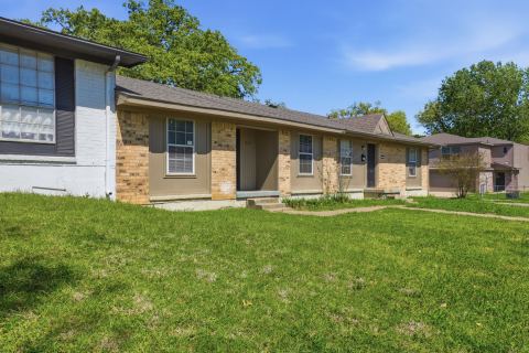 233 Creek Cove Drive, Dallas, TX 75217 — photo 3
