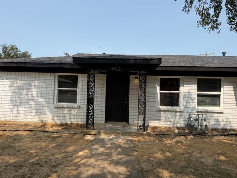2502 Normont Circle, Fort Worth