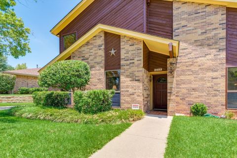 2033 Oakmeadow Street, Bedford, TX 76021 — photo 2