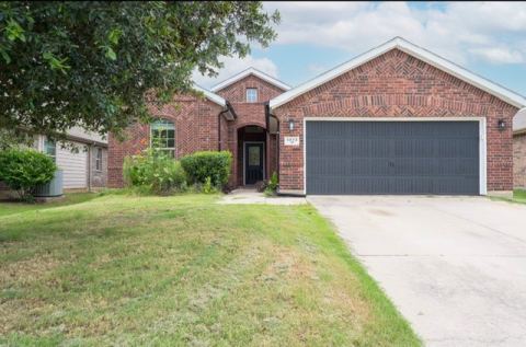 1413 Nightingale Drive, Aubrey