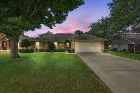 120 Country Drive, Waxahachie, TX 75165 — photo 2