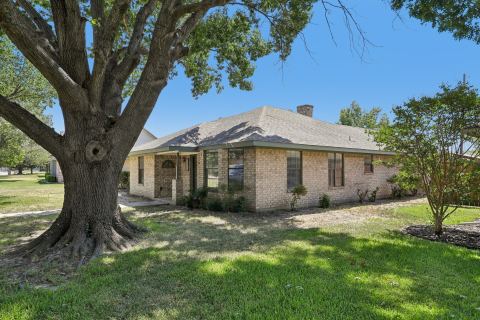 3805 Sunhill Drive, Greenville, TX 75402 — photo 3