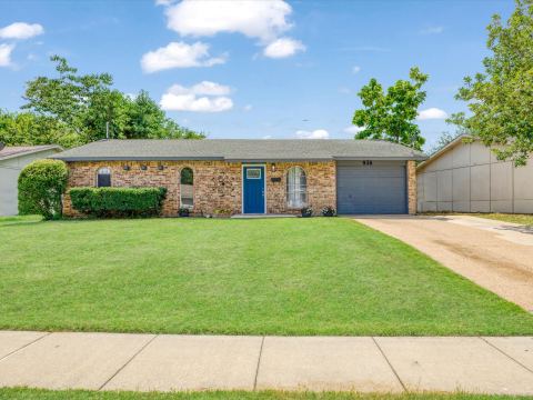 936 Elmwood Drive, Lewisville, TX 75067 — photo 3
