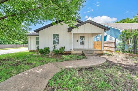 2525 Cole Avenue, Waco