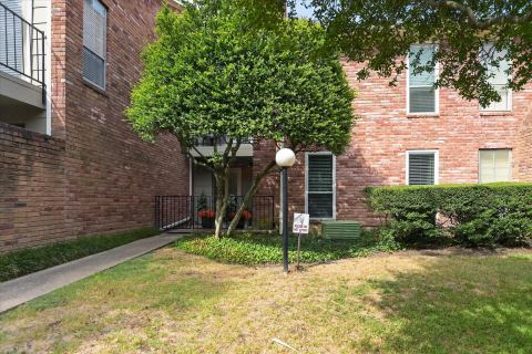 7510 Holly Hill Drive 124, Dallas, TX 75231 — photo 3