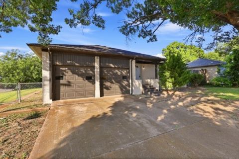2306 Greenland Drive, Dallas, TX 75228 — photo 2