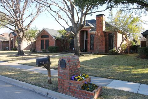 4208 Meadowdale Drive, Carrollton