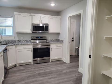 612 E 3rd Street B, Bonham, TX 75418 — photo 2
