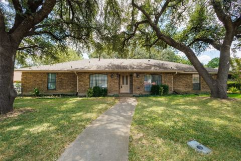 1426 Marlene Place, DeSoto