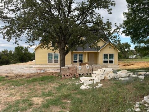 124 Oak Grove Way, Springtown