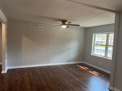 1021 Western Boulevard, Arlington, TX 76013 — photo 2