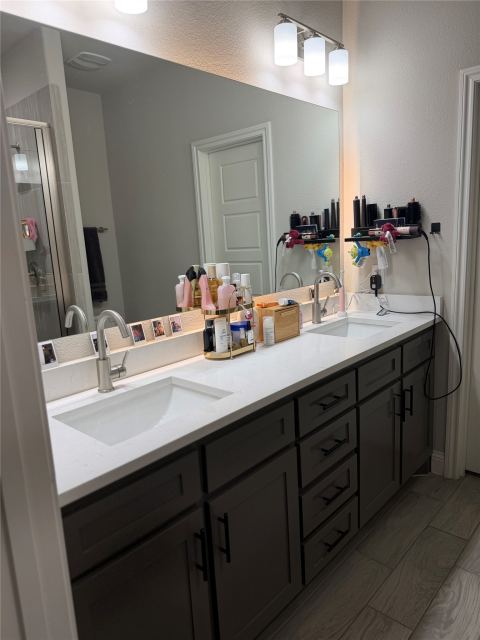 1714 Rosewood Street, Grand Prairie, TX 75050 — photo 2