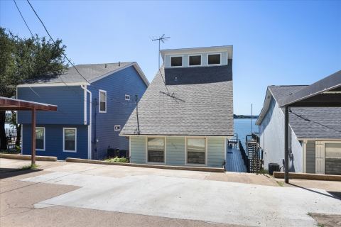 6418 Carol Court, Granbury, TX 76048 — photo 2