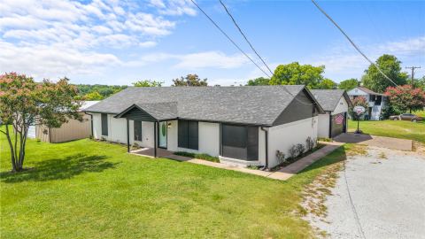 1939 E Texas Street, Denison, TX 75021 — photo 3