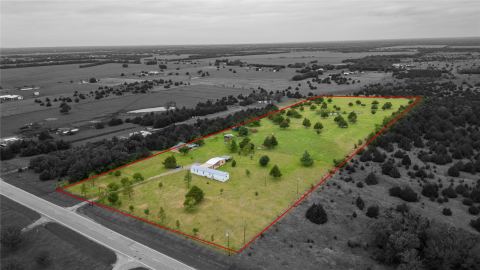 1782 Fm 1569, Greenville