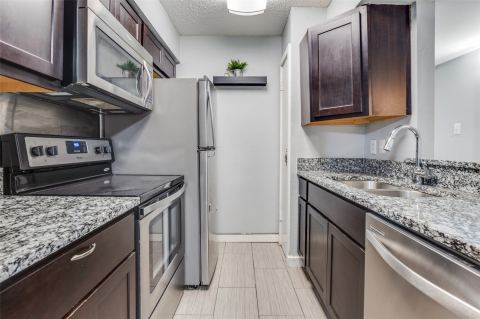 4859 Cedar Springs Road 144, Dallas, TX 75219 — photo 2