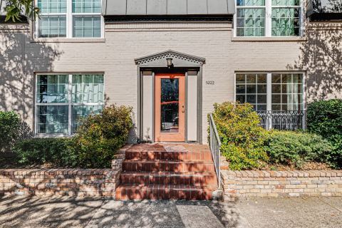 5222 Fleetwood Oaks Avenue 111, Dallas