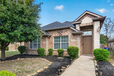 1320 Honeywood Lane, Royse City