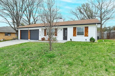 6413 Stonewall Street, Greenville, TX 75402 — photo 2