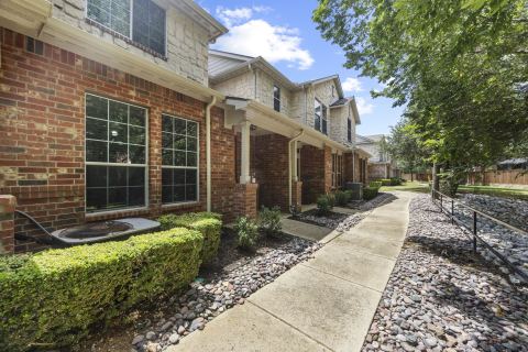2741 Olympic Park Drive, Grand Prairie, TX 75050 — photo 2