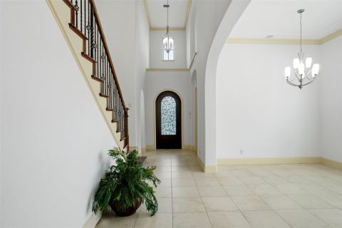 667 Creekway Drive, Irving, TX 75039 — photo 3