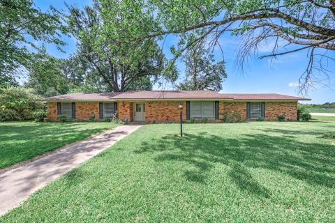 300 Merrell Drive, Sulphur Springs