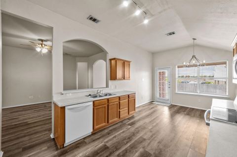 2032 Sunny Side Drive, Little Elm, TX 75068 — photo 3