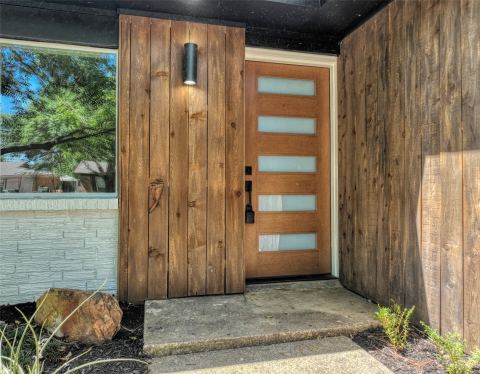 729 Oakwood Avenue, Hurst, TX 76053 — photo 2