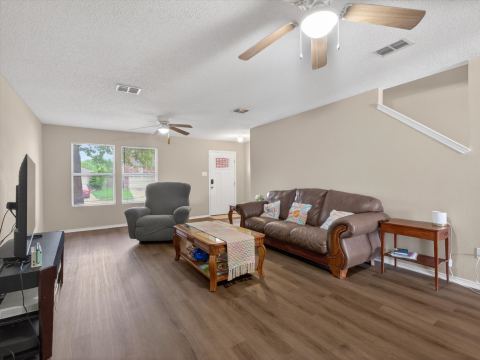 2405 Chestnut Drive, Little Elm, TX 75068 — photo 3