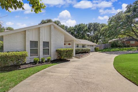1921 Dakar Road E, Fort Worth, TX 76116 — photo 2