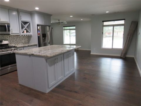 1026 Thomas Street, Denton, TX 76201 — photo 2
