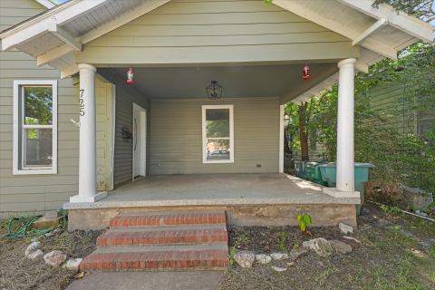 725 S Walnut Street, Sherman, TX 75090 — photo 3