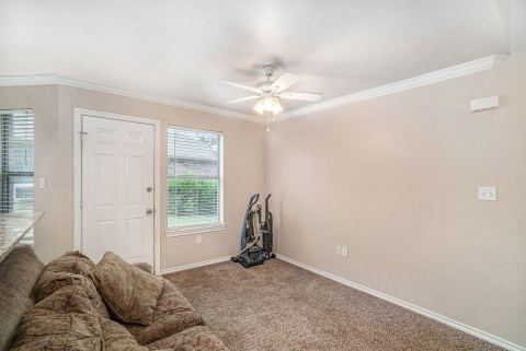 542 Mast Court, Crowley, TX 76036 — photo 2