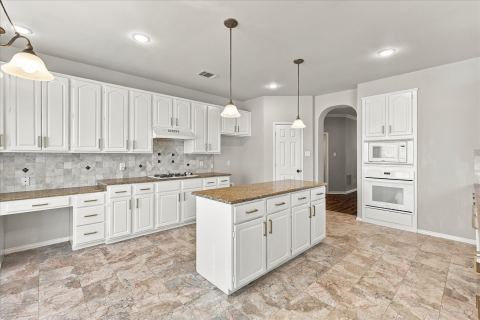 2412 Clearwood Lane, Flower Mound, TX 75028 — photo 2