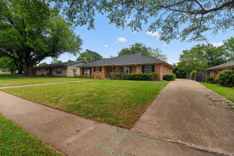 1616 W Shields Drive, Sherman