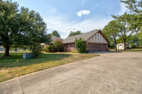 1219 Kiowa Drive E, Lake Kiowa, TX 76240 — photo 3