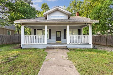 1010 E Cherry Street, Sherman, TX 75090 — photo 2