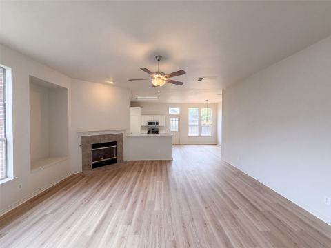 825 Dixon Lane, Denton, TX 76207 — photo 3