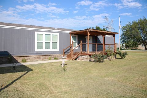 8529 Weems Estate Drive, Granbury, TX 76048 — photo 2