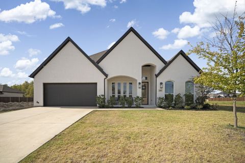 648 Red Maple Road, Waxahachie